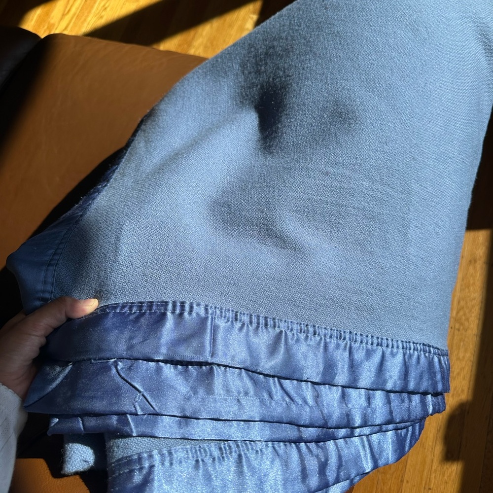 Creswick Woollen Mills Satin-Trim 100% Australian Wool Queen Blanket